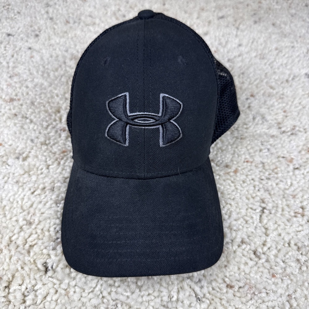 Under Armour Mens Trucker Hat Black W/ Black Mesh Snapback Logo Cap OSFM